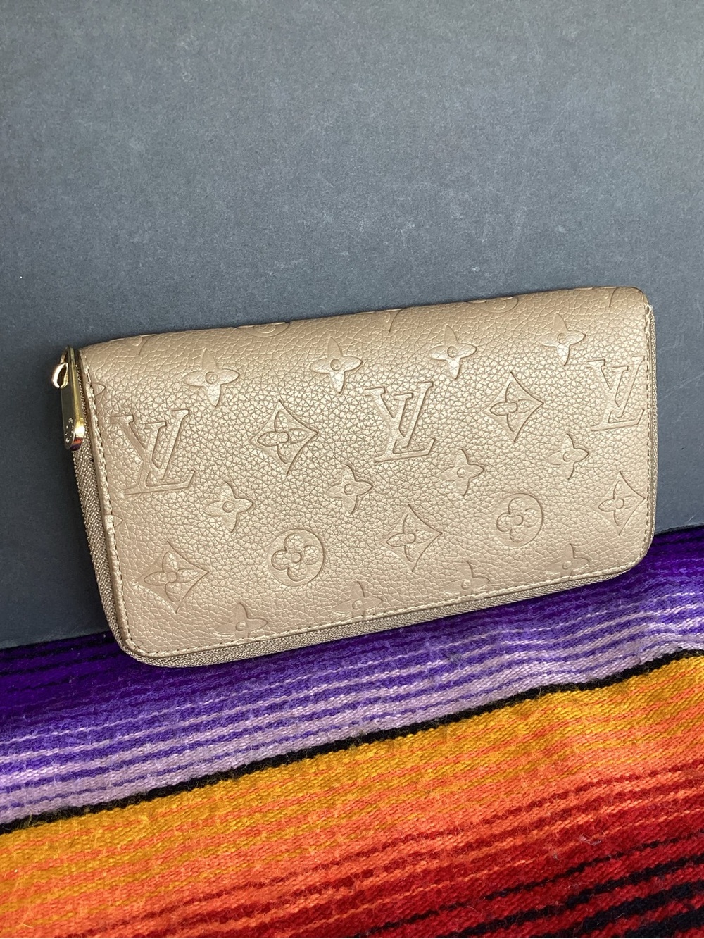 Louis Vuitton zipper wallet women’s